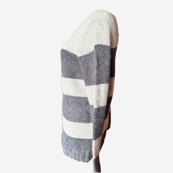Vintage 90s GAP Women’s Gray & Navy Striped Sweater Acrylic Alpaca Blend Size M - Picture 3 of 7